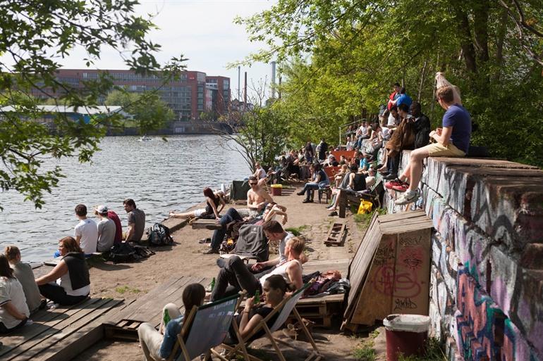 Young African Art Market (YAAM)