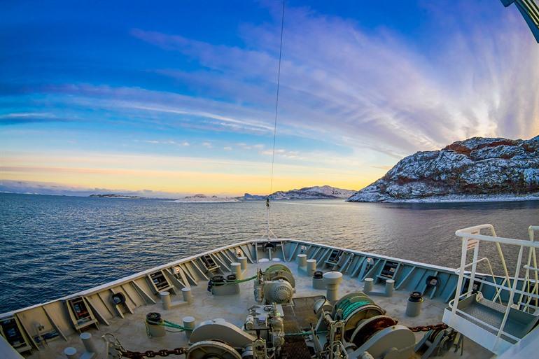 Zonsondergang Hurtigruten-cruise, Noorwegen