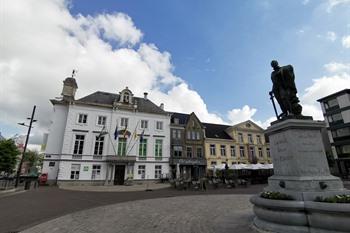 Zottegem stadhuis