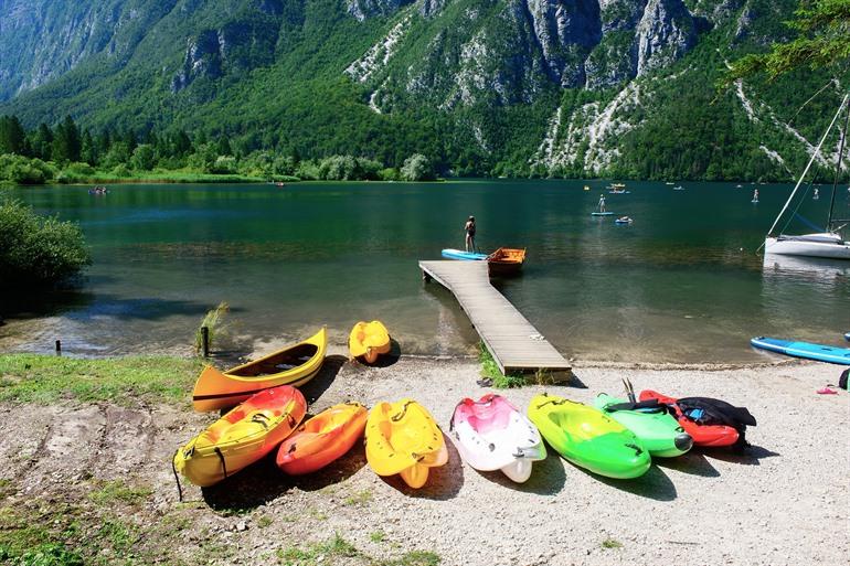 Zwemmen, kajak of boottocht op het meer van Bohinj