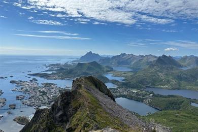 Djevelporten & Fløya wandeling op Austvågøya (Lofoten)