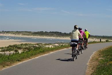 5 x fietsroutes in Zeeland: Fietsen van Sluis tot Zierikzee (2024)