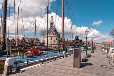 Hoorn, een wandeling door het rijke zeevaartverleden