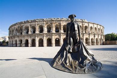 Nîmes wandelen van amfitheater tot Maison Carrée, route + kaart