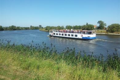 Fietsroutes in de IJzervlakte: combinatie fietsen en varen